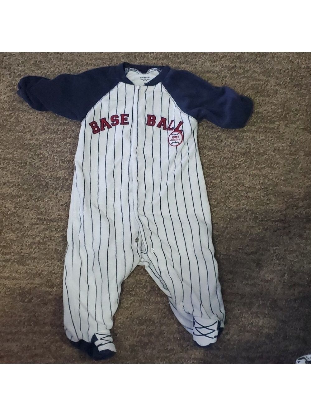 Carter's onesie size 6 months